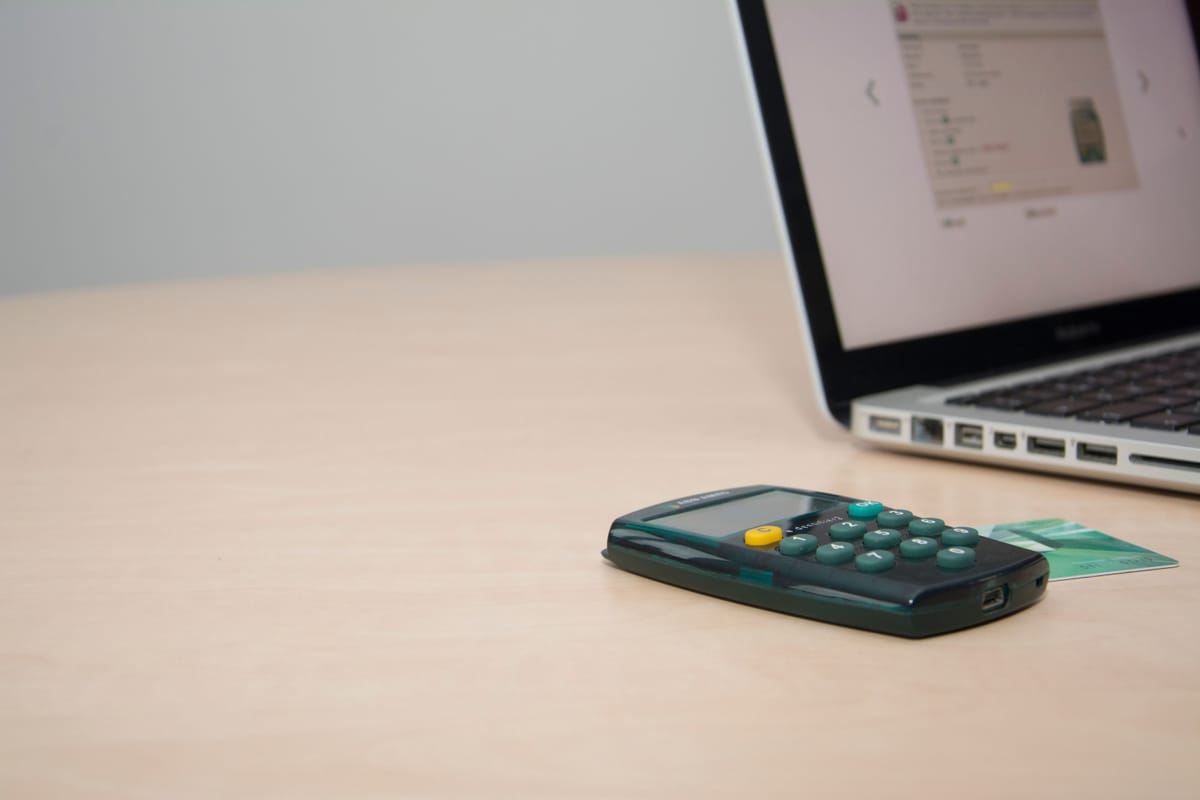 Cómo cobrar por internet en Argentina: todo lo que necesitás saber antes de vender online